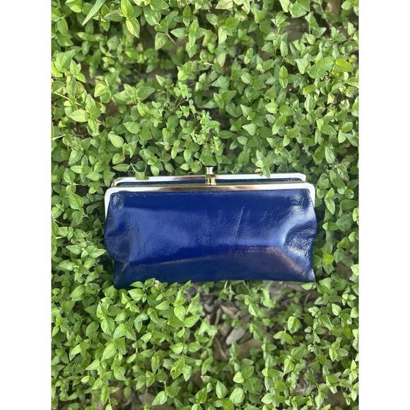 HOBO Lauren Clutch Blue Leather Bifold 2 Sided Framed Kiss Wallet Purse Bag - Picture 1 of 5